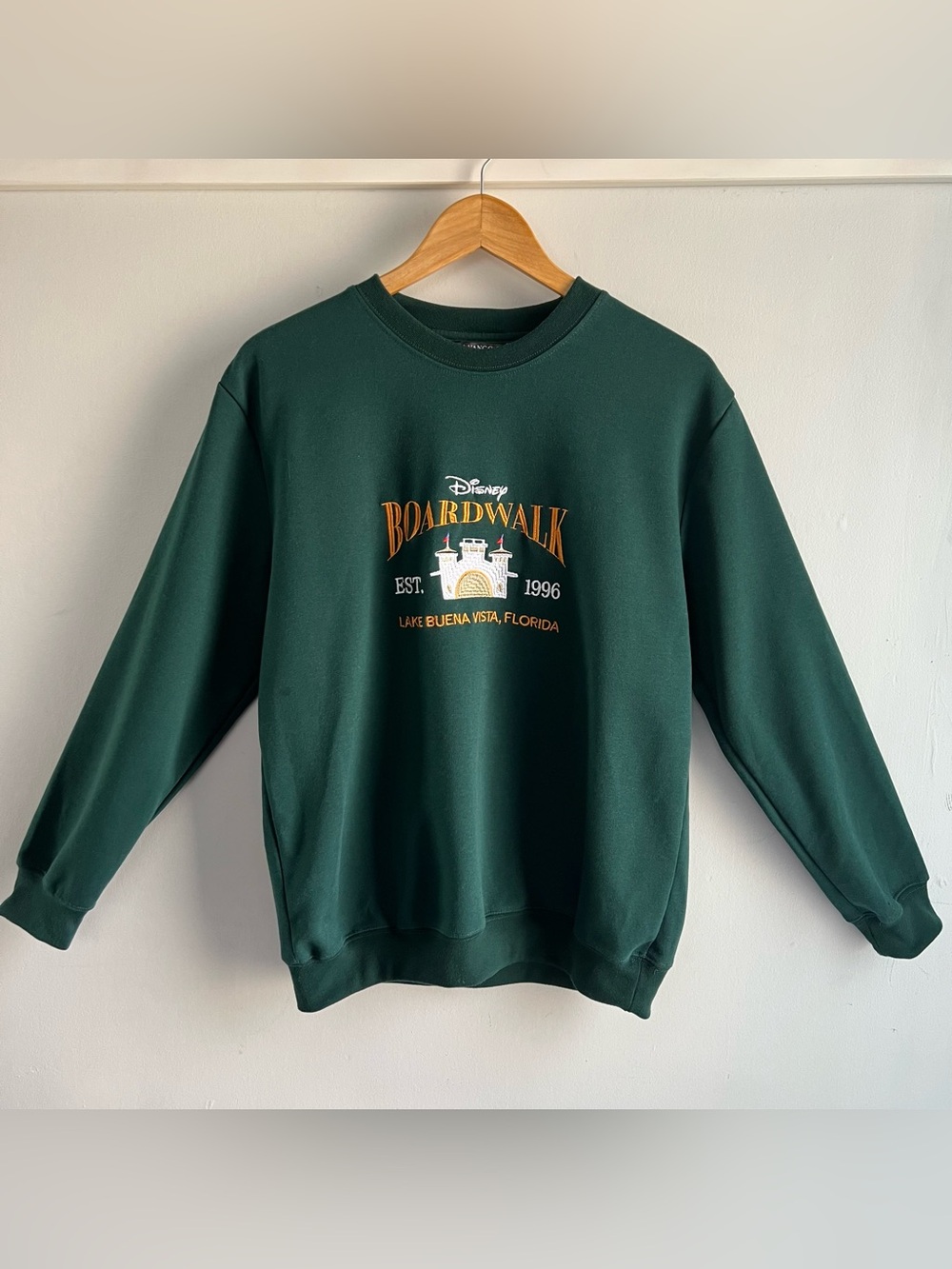 Disney BoardWalk Embroidered Forest Green Crewneck Sweatshirt Adult M Medium